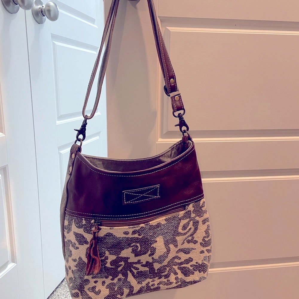 Myra bag